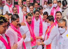 కాంగ్రెస్‌ నాయకులు టీఆర్‌ఎస్‌లోకి...