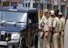 దొంగల అవతారం ఎత్తిన జైల్లో పరిచయమైన ఇద్దరు గ్యాంగ్‌స్టర్లు...