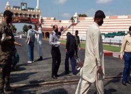 లాక్ డౌన్ తో భారత్‌లో చిక్కుకున్న 415 మంది పాకిస్థానీలు...తిరిగి మాతృభూమికి