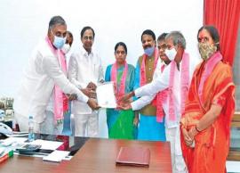 దుబ్బాక ఉప ఎన్నికల్లో బీజేపీ పై గట్టి పోటీనిచ్చిన టీఆర్ఎస్