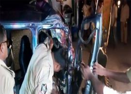 చిత్తూరు జిల్లాలో ఘోర రోడ్డు ప్రమాదంలో నలుగురు దుర్మరణం