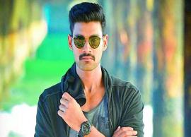 హిందీలో అల్లు అర్జున్ తర్వాత ఆ రికార్డు సాధించింది బెల్లంకొండ హీరో మాత్రమే