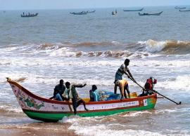 Breaking News: 3 రోజులు భారీ వర్షాలు... మత్స్యకారులు వేటకు వెళ్లరాదు