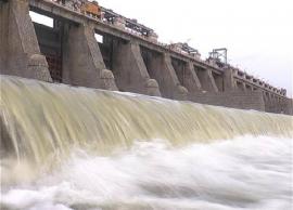 మూసీకి పొట్టేతిన్న వరద.. గేట్లు అన్నీ తెరిచి..!