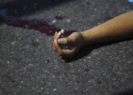 దారుణంగా చంపినా తల్లి, కూతురు... రైలు పట్టాల పై  మృతదేహం...!