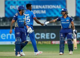 ముంబై ఇండియన్స్ చేతిలో చిత్తుగా ఓడిన ఢిల్లీ క్యాపిటల్స్ ..ఫైనల్లోకి దూసుకెళ్లిన రోహిత్ సేన
