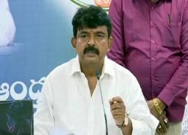 ఏపీ రవాణా శాఖ మంత్రి పేర్ని నాని పై దుండగుడి దాడి