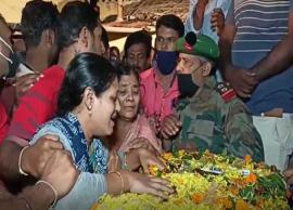 రెడ్డివారిపల్లెకు చేరుకున్న ప్రవీణ్ మృతదేహం.. మధ్యాహ్నం అంత్యక్రియలు...!