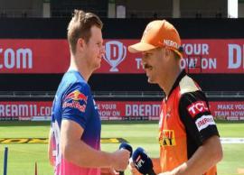 తప్పక గెలవాల్సిన మ్యాచ్ లో టాస్ గెలిచి బౌలింగ్ ఎంచుకున్న డేవిడ్ వార్నర్