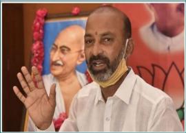 సీఎం కెసిఆర్ పై మరొకసారి తీవ్ర విమర్శలు చేసిన తెలంగాణ బీజేపీ చీఫ్ బండి సంజయ్