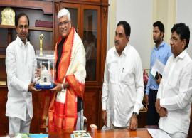 కేంద్ర జల శక్తి మంత్రితో భేటీ అయిన తెలంగాణ సీఎం కెసిఆర్