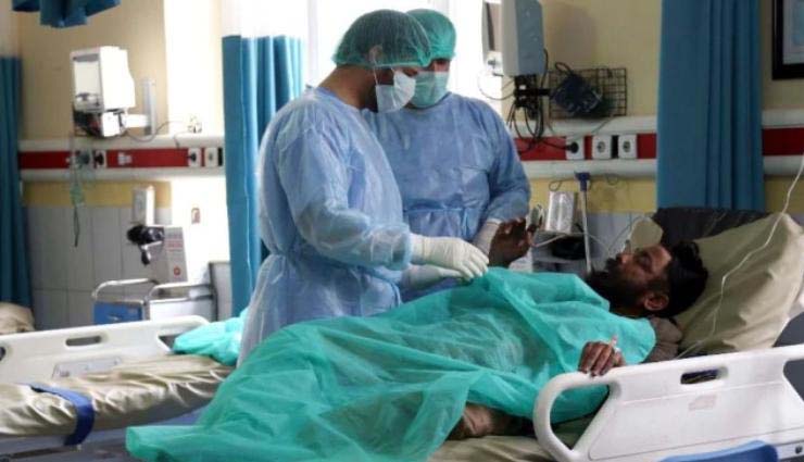 ఏపీలో కరోనా బాధితులకు రెండు వేల ఆర్థికసాయం