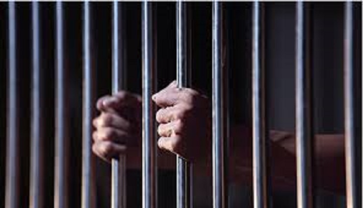 పెళ్ళికి నిరాకరించాడని ప్రియుడిపై యాసిడ్ దాడి చేసిన ప్రియురాలు