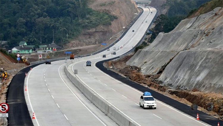india-china border,road completed,three years,border roads,organization spokesman ,ఇండియా-చైనా, సరిహద్దులో, రోడ్డు మార్గం, మూడేళ్లలో పూర్తి చేస్తాం, బోర్డర్ రోడ్స్ ఆర్గనైజేషన్ ప్రతినిధి