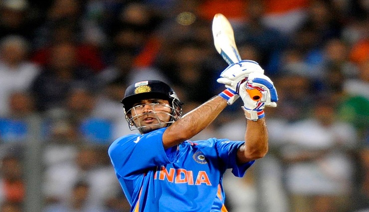 ధోని కొట్టిన ఆ సిక్సర్ చరిత్రలో నిలిచిపోతుంది ..సౌరవ్ గంగూలీ