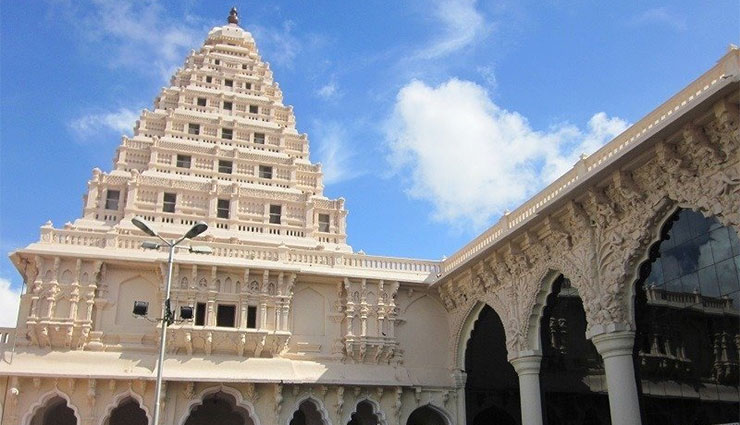 highlights,sri brihadeeswara,temple,god ,శ్రీ బృహదీశ్వర,  ఆలయం,  విశేషాలు, 