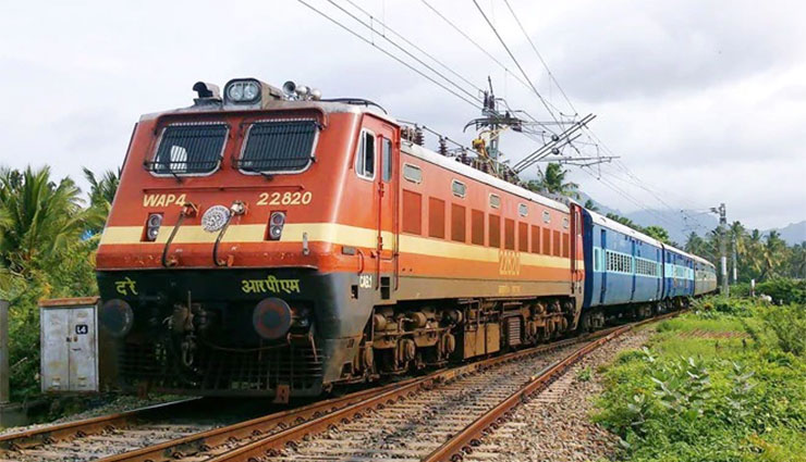 ప్యాసెంజర్ రైళ్ల ప్రైవేటీకరణకు "రిక్వెస్ట్ ఫర్ క్వాలిఫికేషన్ నోటిఫికేషన్" జారీ