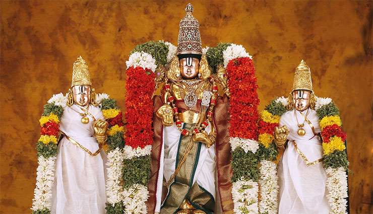 venkateswara swamy,tirumala,starts,arrangements,temple ,వేంకటేశ్వరుని, దర్శనానికి, తిరుమల, క్యూలైన్లు, ఆలయాల్లో